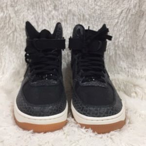 Nike Air Force 1 Hi Prm